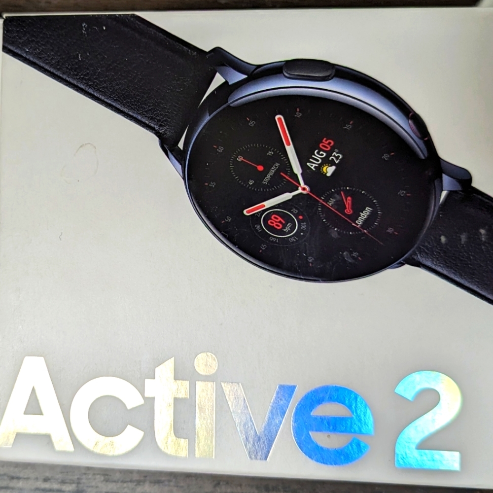 Practically New! Samsung Galaxy Watch Active 2